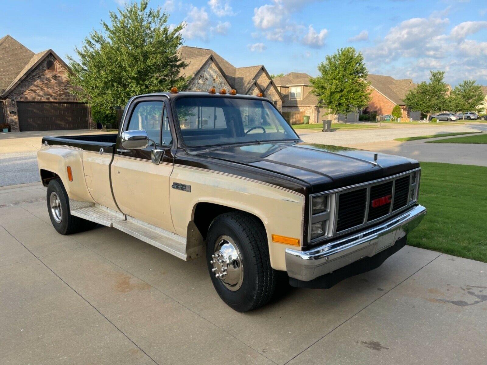 Cars - 1980 Chevrolet C30 Single Cab Dually 454