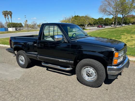 Cars - 1990 Chevrolet CK Pickup 1500