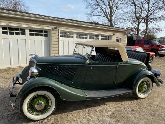 1934 Ford Other Roadster RWD Convertible Deluxe