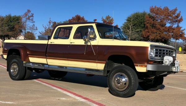 Cars - 1973 Dodge W300 4x4 Power Wagon Custom Classic