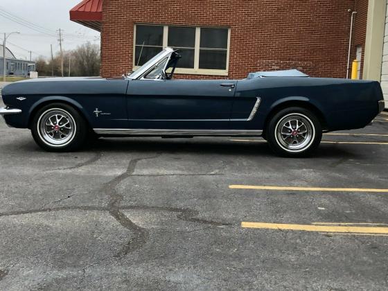 1964 Ford Mustang 8 Cyl Automatic Convertible