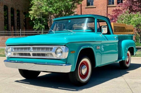 Cars - 1970 Dodge D100 Short Bed Teal Truck V6 3 Speed Manual