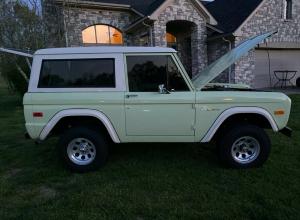 1973 Ford Bronco 302 Crate Motor New