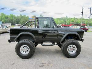 1966 Ford Bronco 4WD Automatic 8 Cyl
