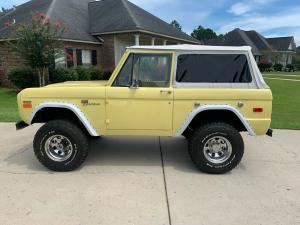 1975 Ford Bronco Automatic 302 Engine 4X4
