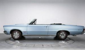 1965 Pontiac GTO 2 Speed 389 V8 Engine