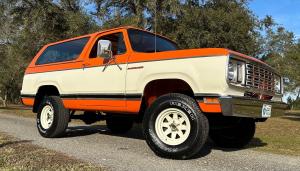 1978 Dodge Ramcharger 4x4 Absolutely Amazing Sunrise Orange and White