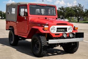1970 Toyota FJ43 Soft Top Fully Restored ready to show or drive