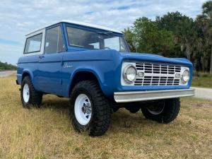 1977 Ford Bronco upgraded with a 302HO Fuel Injected engine