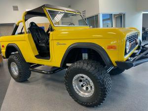 1974 Ford Bronco new tachometer shows 3876 miles