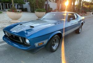 1973 Ford Mustang Mach 1 sportsroof Q code car