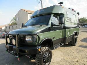 2000 Ford E-Series Van CHINOOK 4X4 CONCOURSE CLUB LOUNGE EDITION