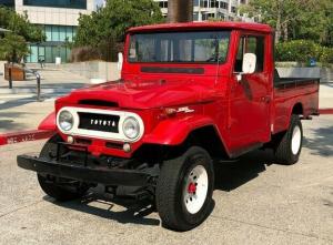 1966 Toyota Land Cruiser FJ40 WELL MAINTAINED AND GARAGE KEPT