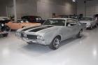 1969 Oldsmobile 442 Holiday Coupe manual transmission dual exhaust