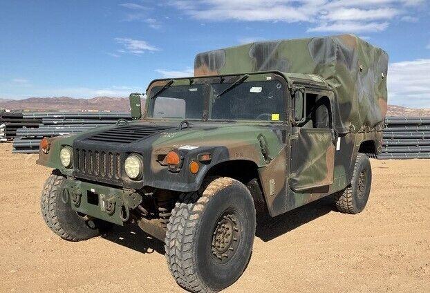 Cars - 1980 Humvee-Hummer H1 Military Hmmwv. 1010 Miles