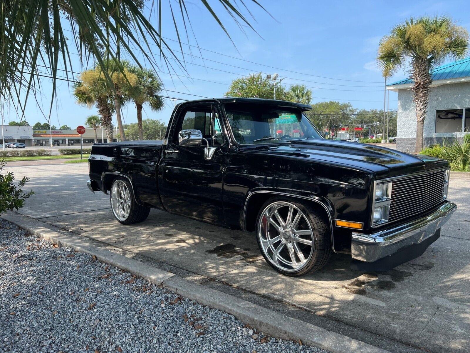 Cars - 1982 Chevrolet C-10 Build Skip White 572 Pickup