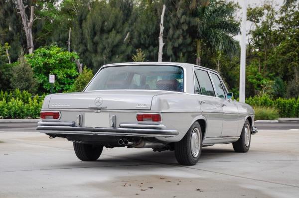1969 Mercedes-Benz 300-Series SEL 6.3 is finished in silver