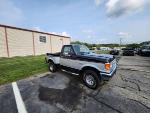 1987 Ford F-150 XLT Lariat Flairside 4X4 84000 Miles