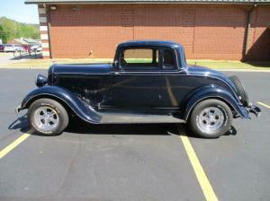1933 Plymouth 5 Window Coupe 273 V8 engine