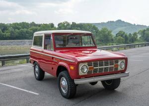 1972 Ford Bronco Red Truck original 302cui V8 3 Speed Manual