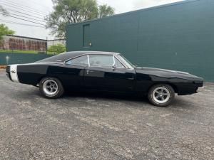 1969 Dodge Charger RT 4 speed Clean Title originally 440