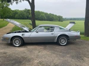 1976 Pontiac Trans Am matching numbers 455 and manual Trans