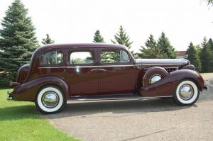 1936 Cadillac Series 85 4dr Sedan Fleetwood V12
