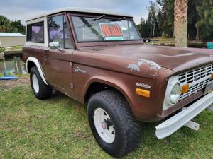 1971 Ford Bronco Strong running 302 engine