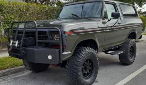 1979 Ford Bronco v8 engine and automatic transmission