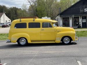 1952 Chevrolet Suburban 700R4 Auto Trans Yellow