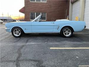 1966 Ford Mustang Convertible Convertible factory v8 fully loaded
