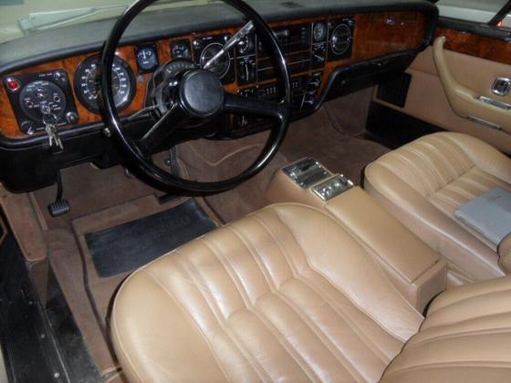 1977 Rolls-Royce Camargue tan $8500