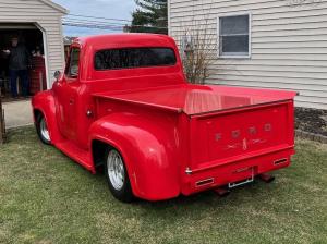 1955 Ford F-100 Bee fed up SBC 350 Engine