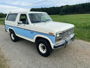 1985 Ford Bronco XLT $8900