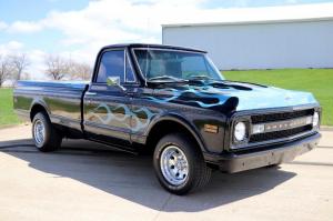 1970 Chevrolet C10 pickup long bed with a 350 CI V-8